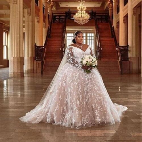 2021 Plus Size Wedding Gowns A Line V Neck Lace Applique Tulle Long Sleeve Boho Bridal Dress Beach Style Custom Made Vestidos De