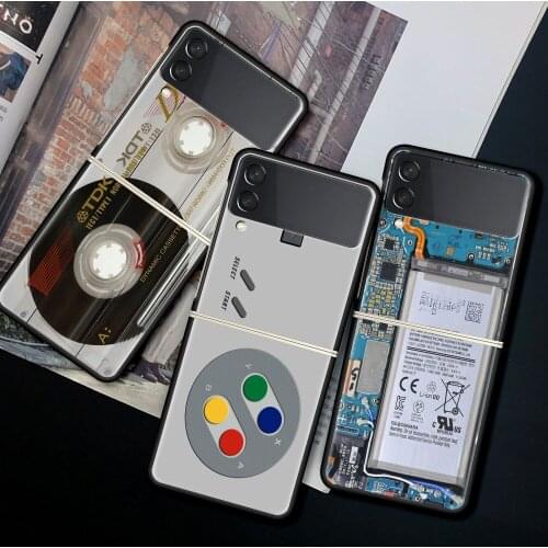 Case For Samsung Galaxy Z Flip 3 5G Funda ZFlip3 Luxury Black PC Hard Shockproof Back Phone Coque Shell Vintage Camera Cassette