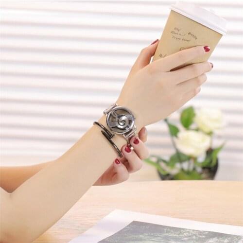 Ladies Watch Fashion Silver Mesh Band Creative Hollow Wrist Watch Casual Women Quartz Watches Gift Relogio Feminino