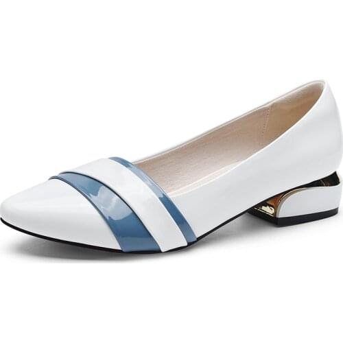 RAYNALIYA Low-heeled Shoes