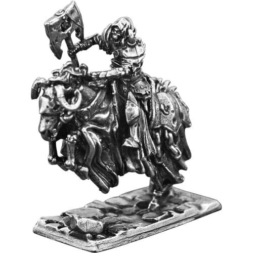 Metal war chess piecesMedieval Undead Knights Legion Soldiers Model Board Game Car Carrying Decoration figet toysdecorative figu