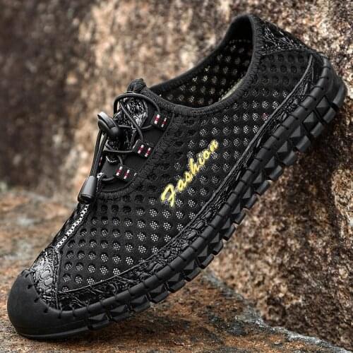Aqua Shoes Men Slip On Upstream Shoes Quick Dry Wading Sneakers Water Hiking Beach Surfing Shoes Swimming Slippers