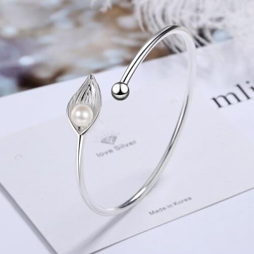 Exquisite Female Bracelet Silver Color Leaves Pearl Bracelet for Women Wedding Jewelry Pulseira Valentines Day Gift