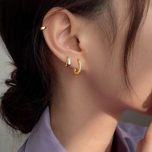 WTLTC Chunky Metal U Shaped Hoop Earrings for Women Simple Small Tiny Hoops Earrings Statement Geometric Charms Earrings 1cm