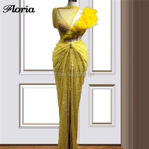 Arabic Side Split Evening Dresses With Feathers 2020 Dubai Kaftans Beaded Sheer Long Formal Prom Dress Sequins Robe De Soiree