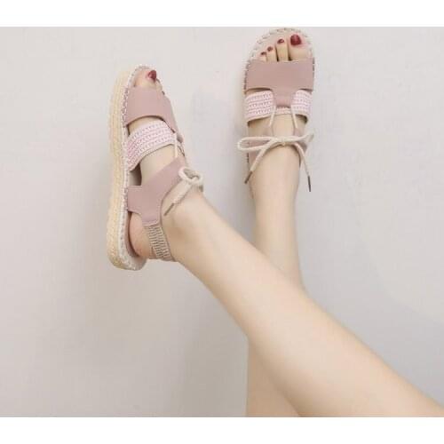 2019 summer new flat open toe strap sandals female Korean students wild fashion wear sandals
