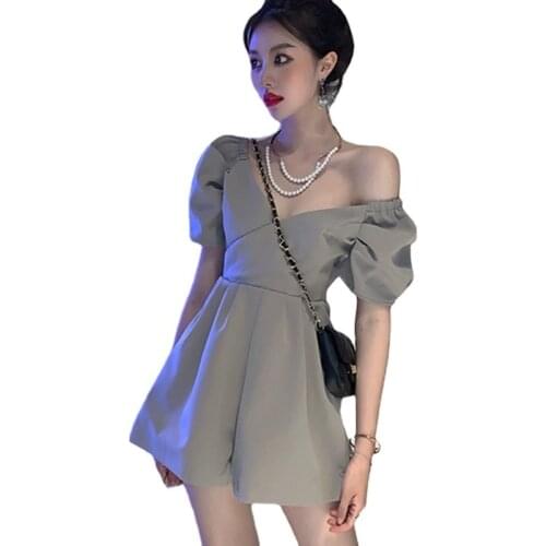 French 2021 Niche Sexy Collarbone One Piece Brassiere Womens Mini Skirts Sweet Temperament High Waist Jumpsuit Summer Dress