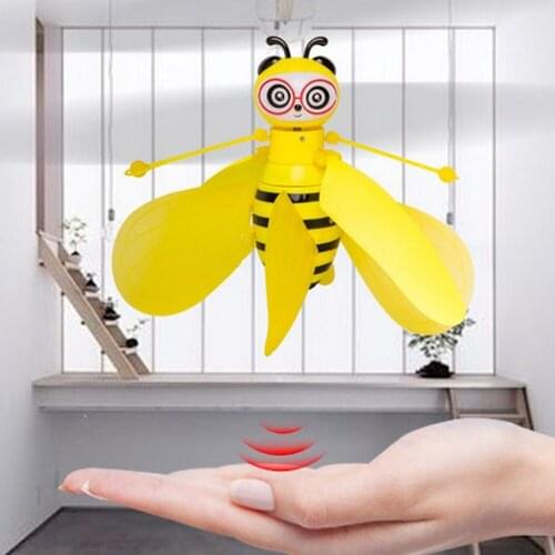 Bee Flying Toy Luminous Aircraft Infrared Sensing Hand Sensor Aircraft Toy Portable Flying Toys RC Aircraft Kids Gift