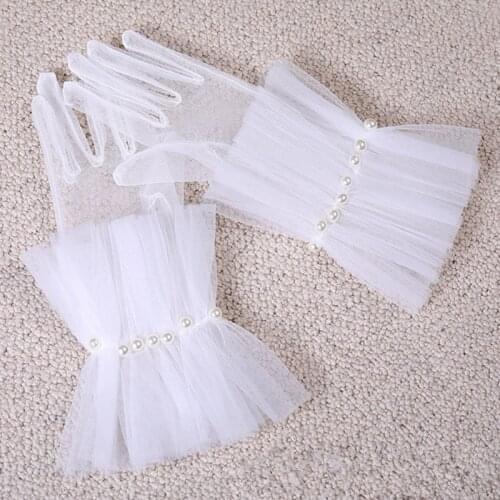 Short Sheer Tulle Gloves Wedding Bride Dress Gloves Fashion White Pearl Transparent Mitten Wrist Length Bridal Gloves Women
