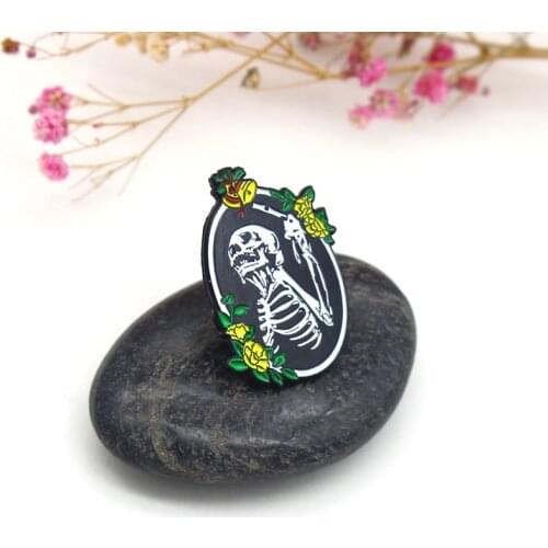 The true self in the mirror Skeleton Enamel Brooch Black white skull ellipse badge yellow flower bell Halloween Lapel Pin