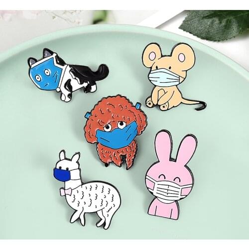 Cartoon Animals Brooch Rabbit Mouse rat Alpaca Cat Dog Wear a Mask Keep healthy Fashion Badge Brooch Backpack Jewelry Gift Spill