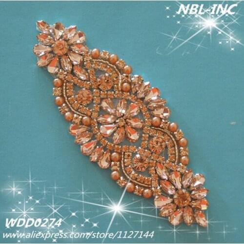 30 pieces)Wholesale silver hand beaded sewing peach champagne crystal rhinestone applique patch iron on for dress WDD0274