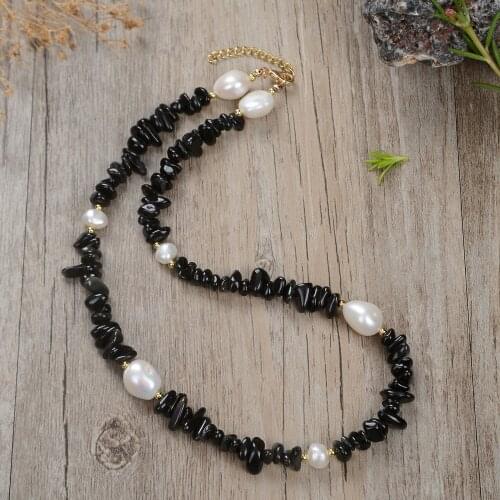 2021 New Fashion Baroque Pearl Chain Natural Stone Necklace Female Collar Wedding Punk Buckle Trap Suozhu Necklace Jewelry