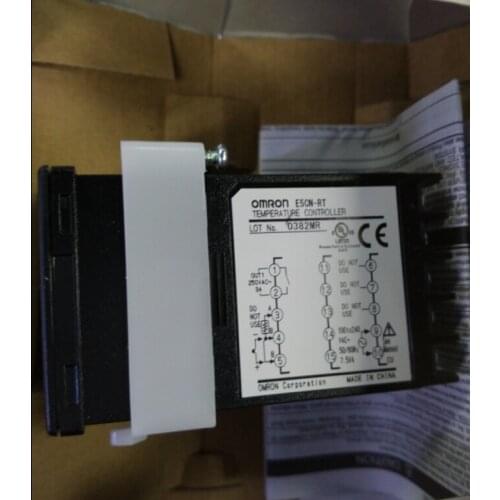 100% original OMRON thermostat Temperature controller E5CN-RT