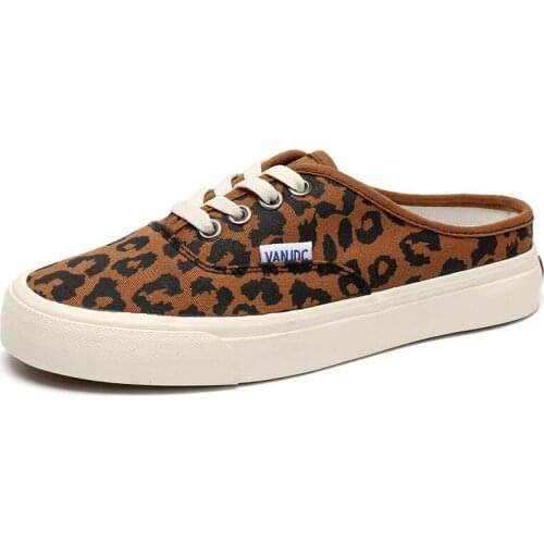 2021 Hot Sale New Womens Shoes Fashion Womens Canvas Half Slippers Womens Pedal Lazy Shoes Student Casual Shoes Women