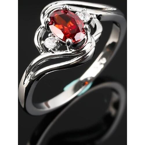 Classic Silver Plated Red Crystal Stone Rings for Women Simple Design Wedding Bridal Accessories Finger Ring Fashion Jewelry