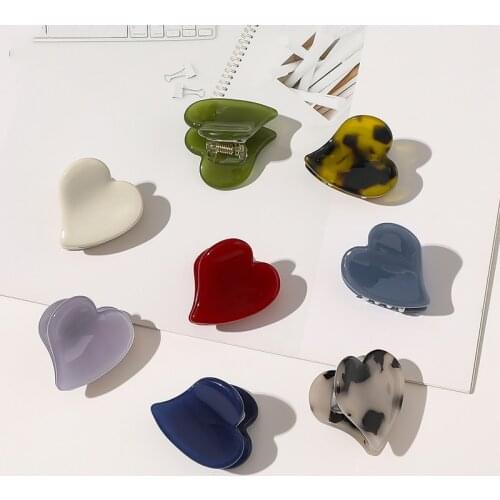 1PC 2020 Korean Fashion Design Women Hair Claw Solid Color Hair Crab Retro Heart Hair Clips Small Size Hairpins
