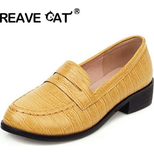 REAVE CAT 2021 Leisure Ladies Flats Alligator Texture Loafers Slip On 3CM Chunky Heel Size 32-43 White Yellow Black Red A4381