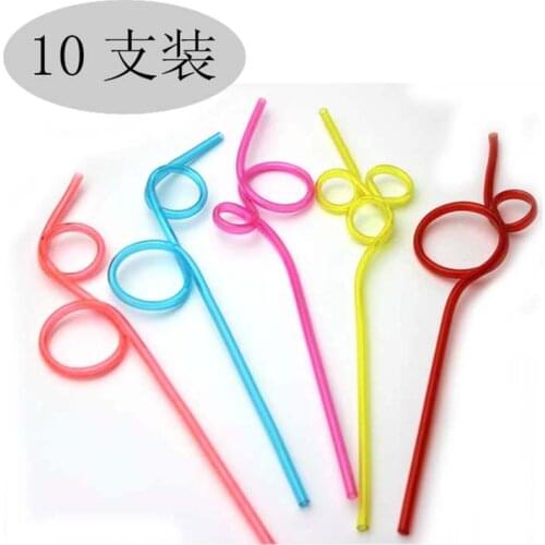 KATE FAVORS Straws For The Holidays