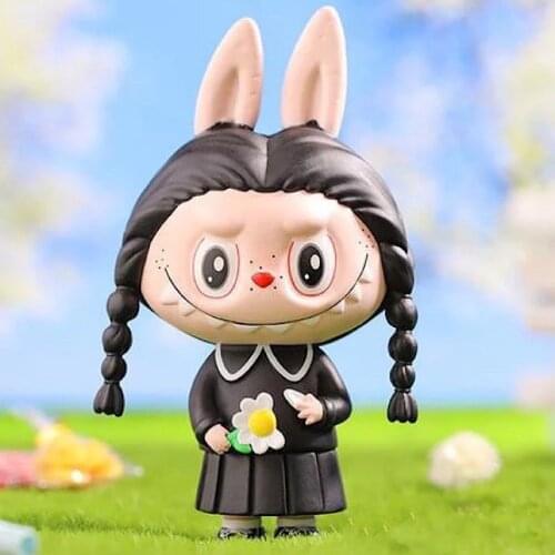 32/5000 LABUBU flower LOVE ME LOVE ME hanging card he LOVE ME overseas limited trend doll