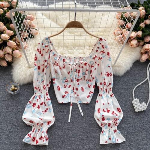 Summer New Fashion Holiday Style Wild Blouse Female Sweet Floral Age Reduction Blusa Bubble Sleeve Slim Short Shirt KK454