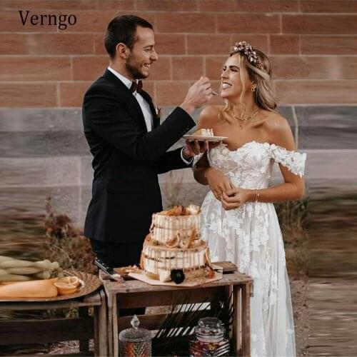 Verngo New 2021 Boho Beach Wedding Dresses Off the Shoulder Short Sleeves Lace Applique Tulle Outdoor Bridal Gowns Plus Size