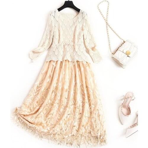 Spring 2020 for European and American womens wear Three-quarter sleeve cut-out knit sweater Condole belt Embroidered dress