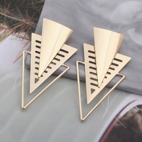 Big Triangle Pendant Earring for Woman Stripe Exaggerated Stud Earring Ins Popular Wild Geometric Metal Earrings Punk Gift