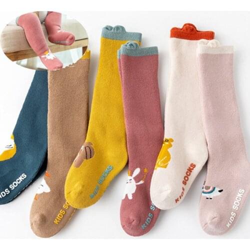 Childrens Stockings New Childrens Cartoon Over The Knee Terry Longsocks Thicken and Keep Warm In Winter Dispensing Anti-slip