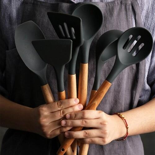 Silicone Cooking Utensils Set Non-Stick Spatula Shovel Wooden Handle Cooking Tools Set With Storage Box Kitchen Tool Accessories