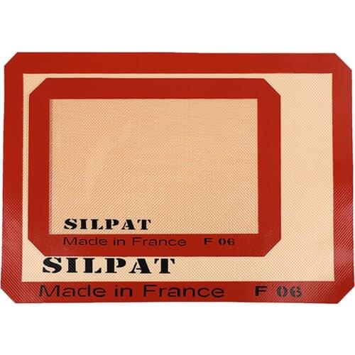 2 pieces Reusable High Temperature Resistant Non-Stick SILPAT BBQ Grill Mat Pad Baking Sheet Outdoor Picnic Cooking Oven Tools