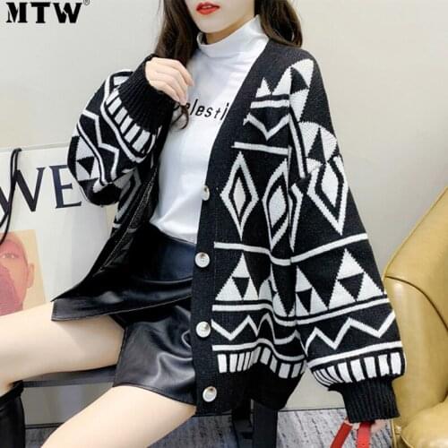 2021 Autumn Winter V Neck Long Sleeve Women Knitted Cardigan Ladies Korean Oversized Streetwear