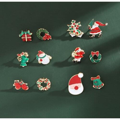 Christmas Tree Brooch Santa Claus Hat Enamel Pin Backpack Badges Pins Metal on Clothes Womens Brooches for Women for Coat Gifts