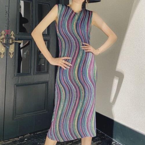 LANMREM 2021 Pleated Dress Summer Sleeveless Round Neck Temperament Stripe High Waist Long Suspender Dresses 2D3631