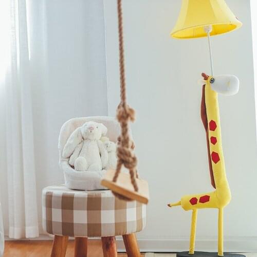 Cartoon giraffe LED floor lamp living room bedroom bedside lamp modern minimalist creative childrens room floor lamp