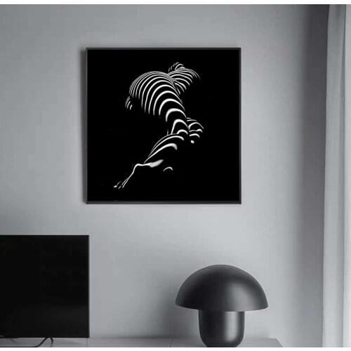 Sensual legs Hips Zebra line Nude Woman Black And White Canvas Painting Prints Poster Wall Art Picture Home Decor Free Shipping