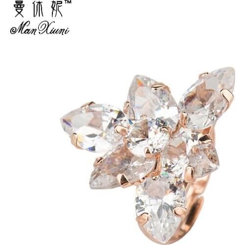 Brand Triangle flower Bling Cubic Zircon Elegant Original Golden Plated Dazzling Daisy Ring Clear crystal Women Jewelry