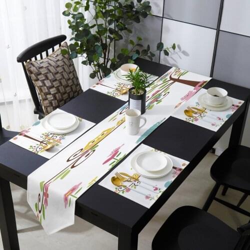 Cute Cartoon Kawaii Owl Squirrel White Table Runner Table Mats Cover For Home Wedding Banquet Festival Party Hotel Decoration