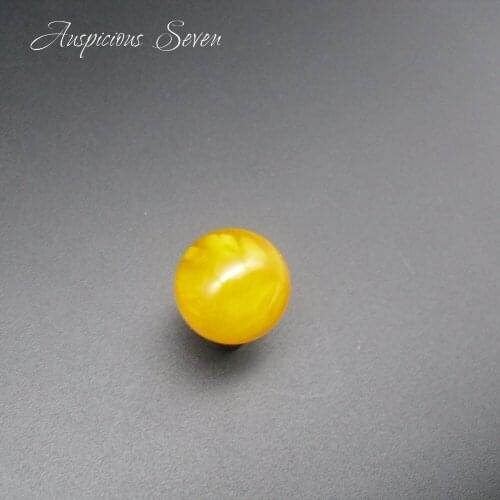 Natural Baltic Amber Ball / TCMB-018