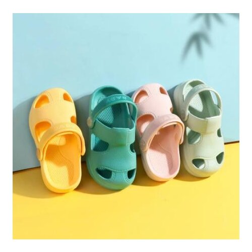 4 Colors Super Cute Kids Summer Hole Shoes With Soft Bottom Non-slip Summer Beach Sandals Accessory for Boys Girls