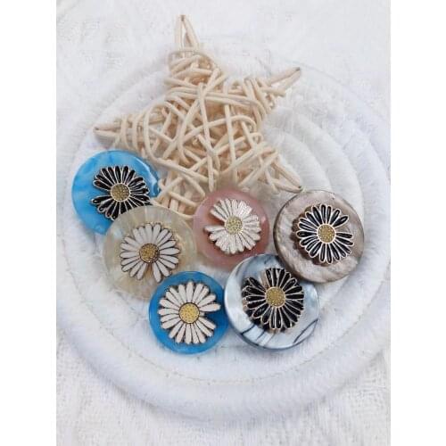 10pcs/lot Sunflower small daisy-shaped buttons Gold for clothing sweater coat decoration shirt buttons accessories
