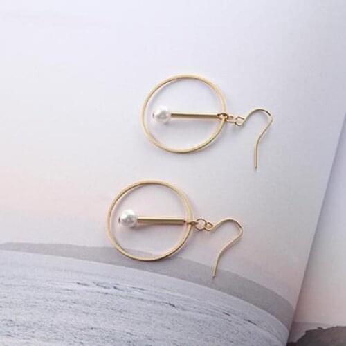 2017 The New Selling Simple Gold And Silver Round Imitation Pearls Geometric Hollow Earrings Jewelry Women Gifts Long Earrings