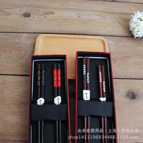 Solid wood chopsticks Japanese couple cherry blossom chopsticks Marriage Food chopsticks made of Jujube
