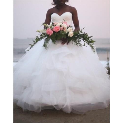 Luxury Strapless Ruched Ball Gown Lace-Up Wedding Dresses Vintage White Princess African Plus Size Bridal Gown
