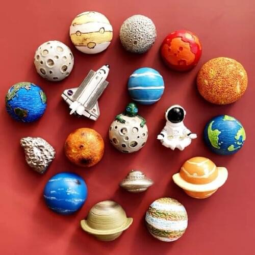 8 Planet Moon Sun Refrigerator Magnetic Sticker 3D Astronaut Creative Fridge Magnet Home Decoration Space Shuttle Magnet