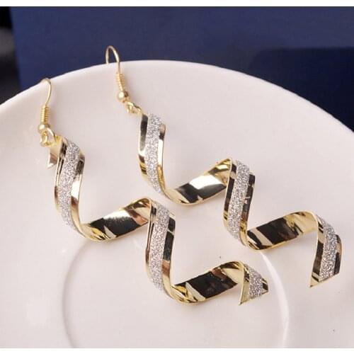 2016 Hot Sale Fashion Punk Women Twist Spiral Earring Lady Girl Charm Jewelry Valentines Day Gift Silver Gold Black