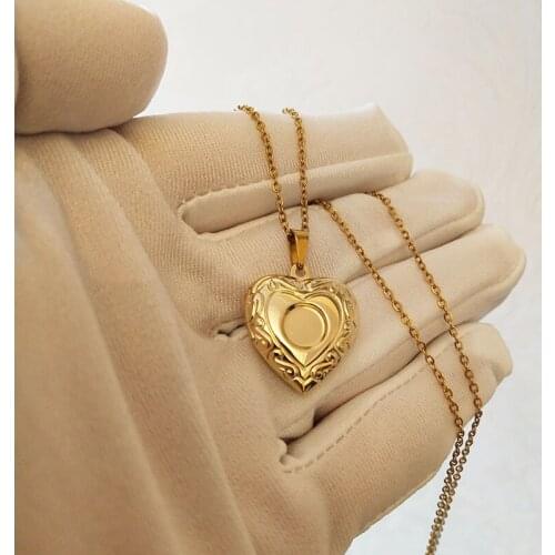 1pc New Concaved Heart Pendant Necklace Love Heart Photo Frame Charms Floating Locket Necklaces Women Fashion Memorial Jewelry