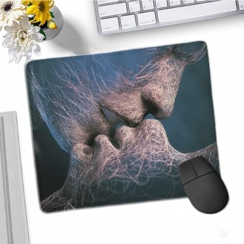 High Quality Beautiful romantic artistic love Anime Mouse Mat Smooth Writing Pad Desktops Mate Gaming Mouse Pad small mouse pad