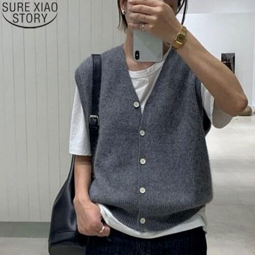 Women Button Up Tank Top Spring and Autumn 2021 New Fashion Knitted Vest Sweater Loose V-neck Thin Sweater Jacket Blusas 16492