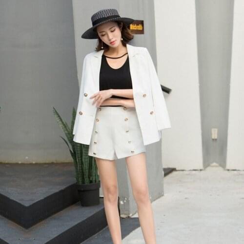 2018 Spring and Autumn Korean casual temperament wild ladies suit coat shorts women solid color fashion suit